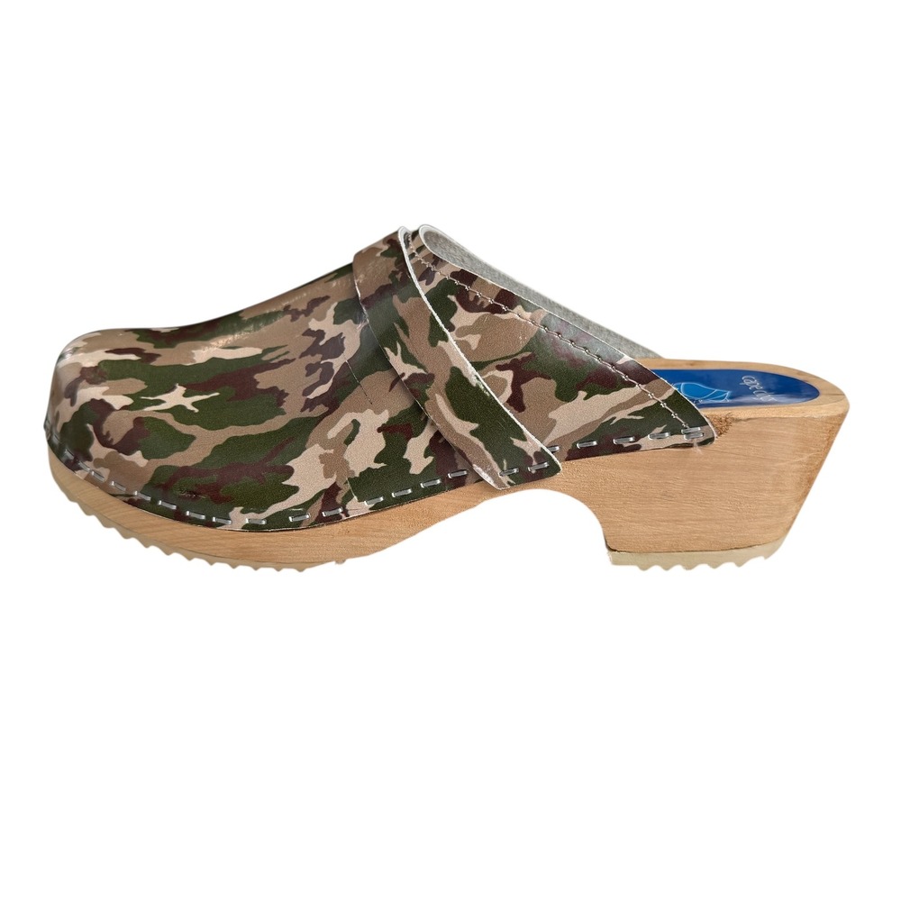 Cape Clogs Womens Camouflage Mules Size 39 US 8.5 Swedish Wooden Sole Scandi SEE